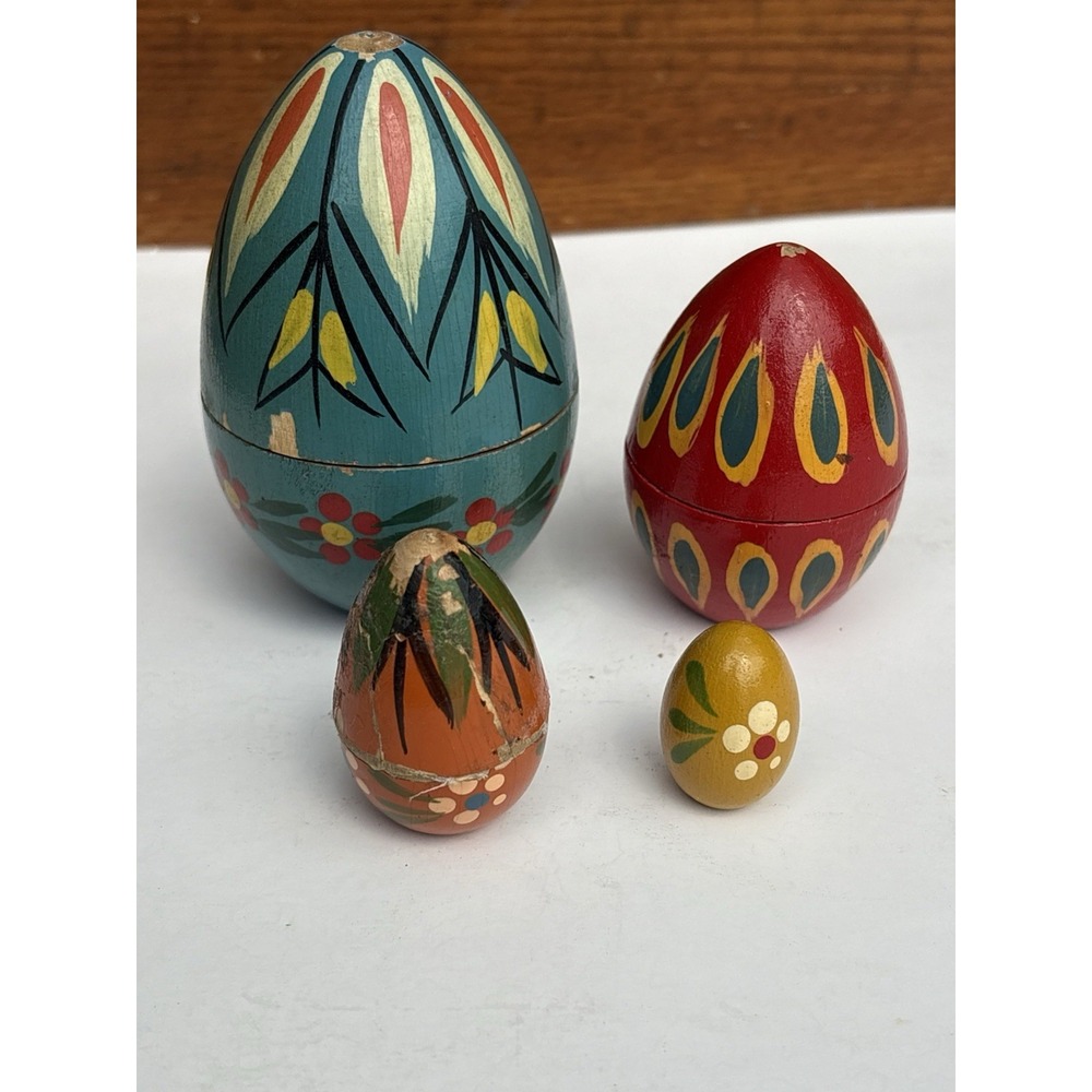 Vintage Polish Hand Painted Wood Nesting Eggs  Set Of 4 Folk Art